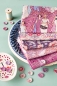 Preview: Tilda Patchwork Stoff Baumwolle - Hometown - Applegarden Plum