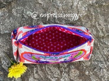 Zipper Triangle Tula Pink Vol 2