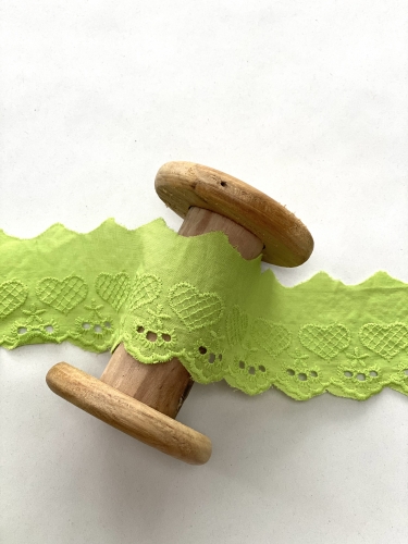 Broderie Spitze Band - 5 cm - Herzen - Grün