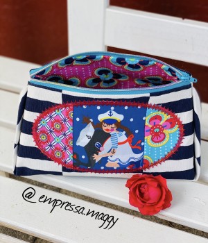 Zipper Triangle Bag Maritime