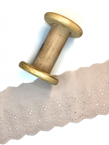 Broderie Spitze Band - 9 cm - Large Flower - Sand