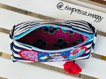 Zipper Triangle Bag Maritime