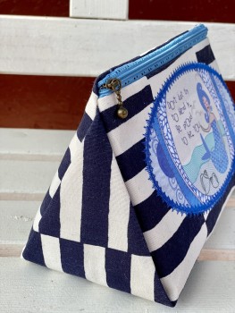 Preview: Zipper Triangle - Mermaid - Stripes