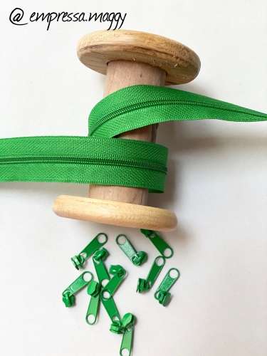 Endlosreißverschluss - Band 3 mm - Grün + 4 Zipper
