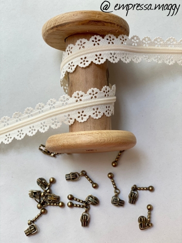 Endlosreißverschluss - Spitze Spirale 3 mm - Sand + 4 Zipper Altmessing