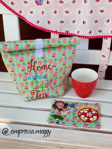 Lunchbag - Home is Tee