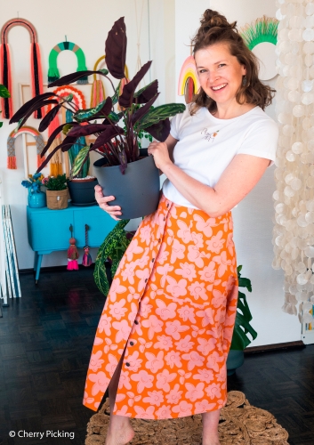 Preview: Swafing French Terry - Balance by Cherry Picking - Blumen - Orange