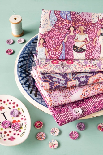 Tilda Patchwork Stoff Baumwolle - Hometown - Applegarden Plum