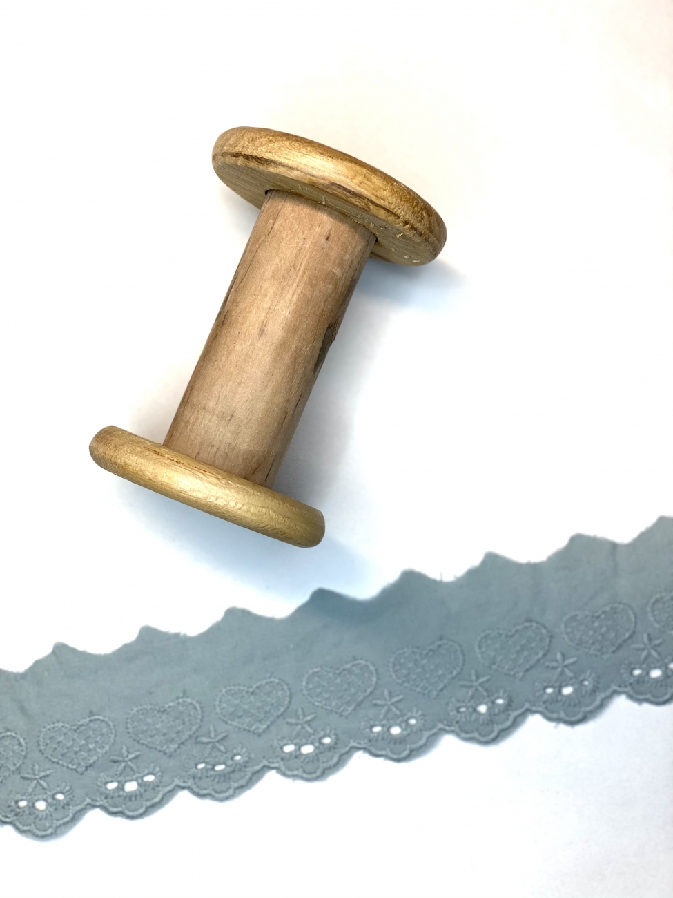 Broderie Spitze Band - 5 cm - Herzen - Altgrün