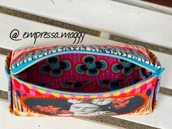 Zipper Triangle Bag Frieda Vol 1