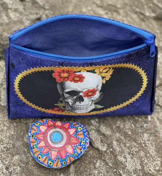 Zipper Triangle Bag - Skull - Vol 2