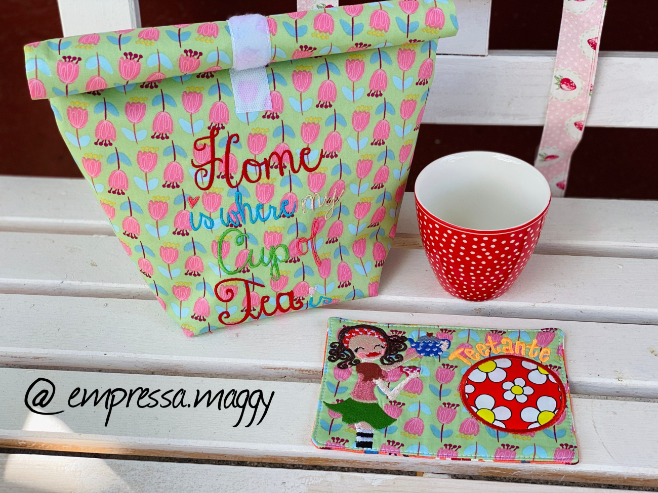 Lunchbag - Home is Tee