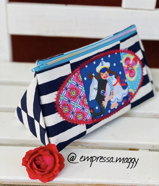 Zipper Triangle Bag Maritime