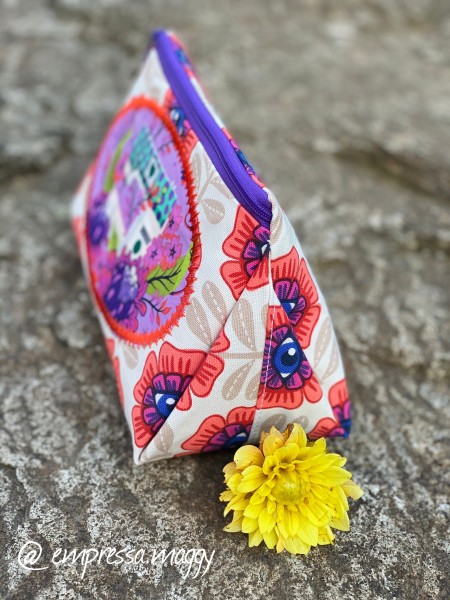 Zipper Triangle Tula Pink Vol 2