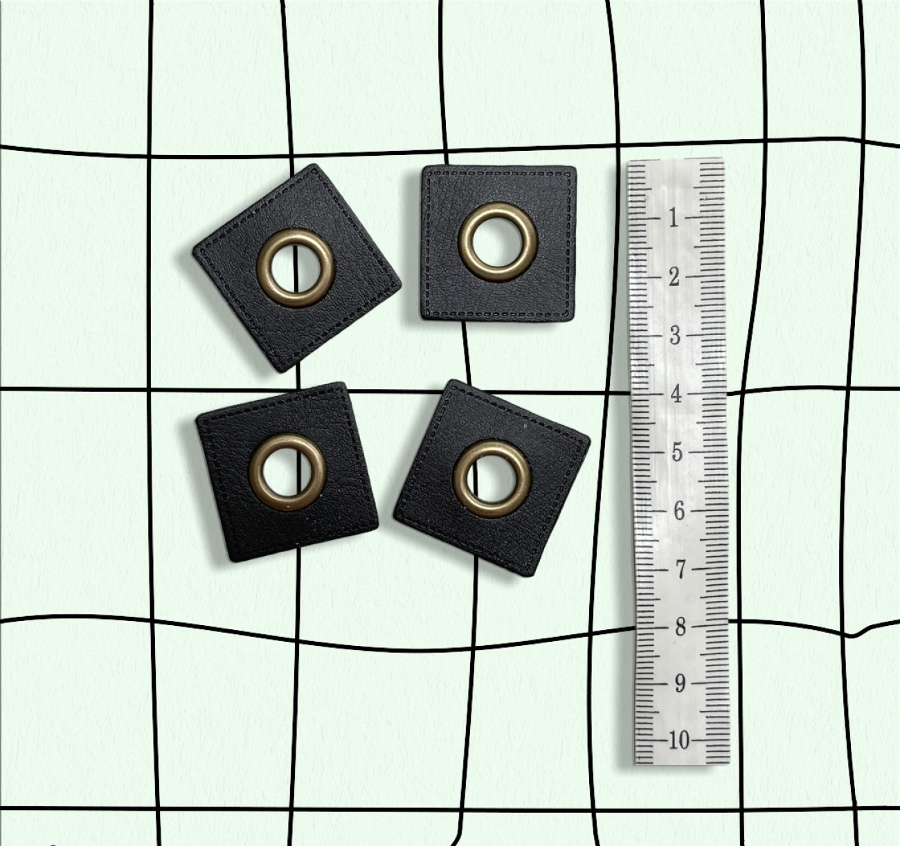 Patch (Quadrat) mit Öse Messing - Schwarz