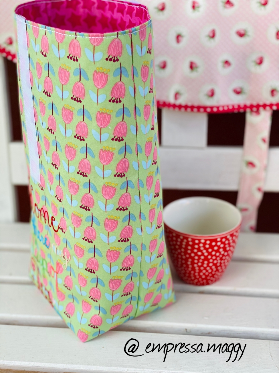 Lunchbag - Home is Tee