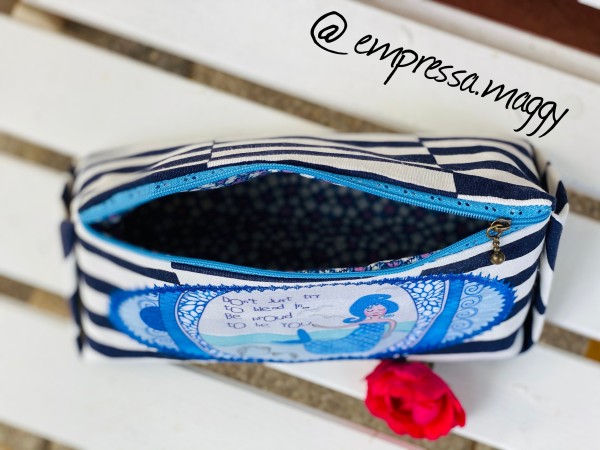 Zipper Triangle - Mermaid - Stripes