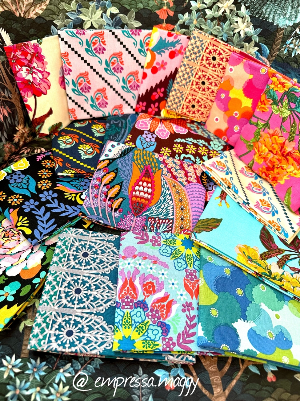 Anna Maria Horner - Fat Quarter Bundle - Fluent