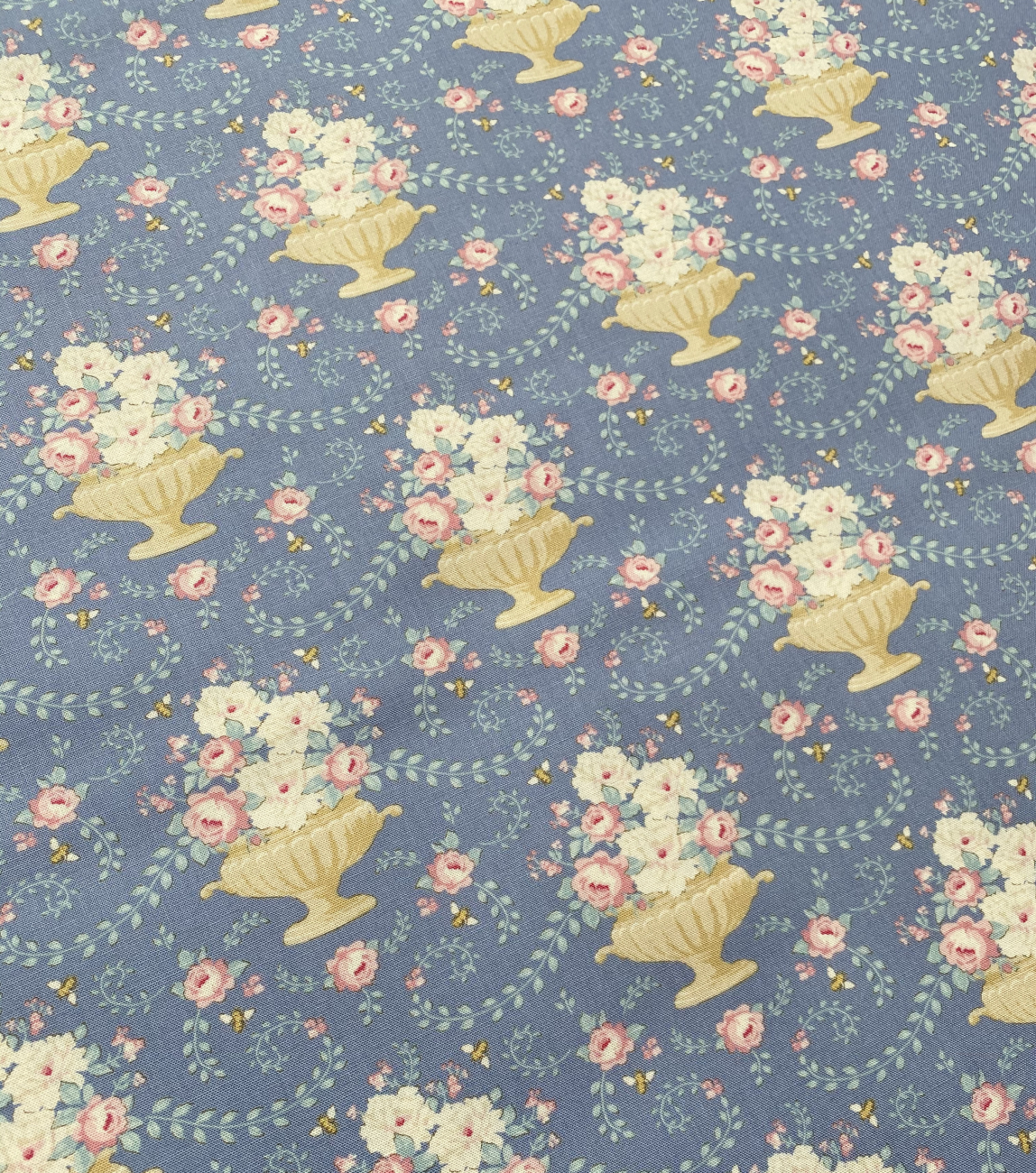 Tilda Patchwork Baumwolle - Flowerbees Blue