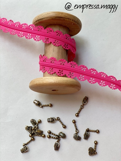 Endlosreißverschluss - Spitze Spirale 3 mm - Pink + 4 Zipper Altmessing