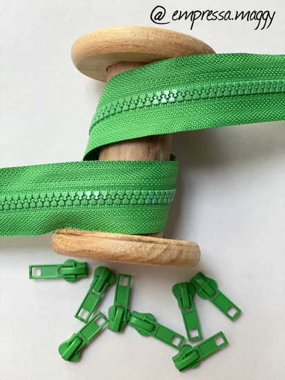 Endlosreißverschluss mit Profil -  5 mm - Grün + 4 Zipper